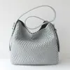 Bolso Cubo de Alta Gama Tejido a Mano, Bolso de Hombro para Viajes Diarios de Gran Capacidad, Bolso Cruzado Casual para Madres