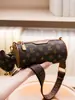 Bolsa Cilindro Pequena para Mulheres 2026 Nova Moda Retrô Bolsa de Ombro Transversal Bolsa Boston Almofada Dropshipping