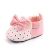 Sapatos de primavera e outono para bebês e crianças pequenas de 0 a 1 ano, sola macia, respiráveis, sapatos de princesa Joker, sapatos de bebê atacado 2414