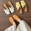 Zapatillas planas de punta cuadrada para verano para mujer, para uso exterior con faldas 2025, diseño retro tejido, zapatillas romanas de una pierna