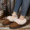 Sapatos Peludos de Solado Grosso, Forrados com Lã, Decorados com Strass, Novo Estilo Inverno 2025, Bico Redondo, Slip-On, Quentes, Botas de Neve de Comércio Exterior