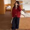 Cárdigan de punto para niña, nuevo estilo otoño 2026, top de punto de manga larga color vino tinto a la moda, prenda exterior, hace que la piel se vea más brillante
