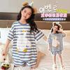Pijama listrado de ganso branco grande para meninas 2025 Verão Novo Senso de Alto Padrão Solto Crianças Grandes Celebridade da Internet Desenho Animado Pijama