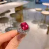 Europa y Estados Unidos popular anillo de tesoro de color simulación joyería de temperamento anillo de apertura ajustable retro piedra principal 10*12