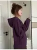 Chamarra con capucha morada para mujer, nuevo estilo coreano de principios de otoño 2026, atuendo súper estiloso para personas petite, sudadera con capucha fina