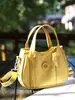 Bolsa versátil para atividades ao ar livre para mulheres, bolsa de mão compacta para senhoras, bolsa tiracolo de nylon dopamina, moderna e simples, para celular