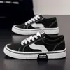 Otoño 2026 Popular Más Vendido Zapatos de Hombre Diseño Bloque de Color Zapatos de Lona Cómodos Retro Versátil Moda Zapatos Casuales K24
