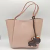 Llavero de Cuero de Capibara Lindo Colgante Creativo para Bolsa de Regalo Decoración Cosida a Mano Venta al por Mayor