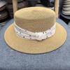 Sombrero de Paja de Ala Ancha Elegante Estilo Francés con Ala Plana Lazo de Lunares Polo Sombrero para el Sol de Verano para Mujer Moderno