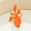 Joyería transfronteriza europea y americana: conjuntos de collares, aretes, pulseras y anillos florales de múltiples capas, incluyendo pulseras de estilo colgante y brazaletes