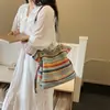 Bolso de Hombro Arcoíris de Nicho de Verano para Mujer, Nuevo Bolso de Hombro/Axila Casual de Moda Popular, Bolso Retro Tejido de Paja
