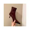 Novas botas de salto alto emagrecedoras 2025, saltos agulha simples, bico fino, couro envernizado, botas meias elásticas, botas curtas para mulheres