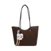 Bolso tote de asa larga para el día a día, moderno y elegante, gran capacidad, diseño simple para uso diario, bolso de hombro con un dije, bolso de mujer de moda