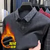 Suéter grueso con forro de polar para hombre, otoño e invierno, diseño de dos piezas, cálido, adecuado para padres de mediana edad, contiene lana, cuello camisero, color liso, camiseta básica