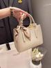 Bolso de mano de moda de alta gama 2024 nuevo bolso de mujer para ir al trabajo para mamá elegante bolso de hombro bolso bandolera moderno
