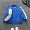 Jaqueta Masculina de Cor Blocada Fresca com Gola Alta para Primavera e Outono 2026 Nova Roupa Infantil Estilosa com Zíper