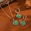Set de Collar y Aretes de Trébol de Cuatro Hojas Chapado en Oro de 18 Quilates de Lujo Ligero para Mujer Cadena de Acero Inoxidable 304 Juego de Cierres para Aretes