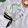 Primavera y Verano Nuevo Estilo Francés Collar de Perlas Hebilla Magnética Bufanda Bufanda Onda Punto Bufanda Colgante para Mujer Cadena Decorativa para Clavícula