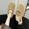 Sapatos rasos e fofos estilo coreano para mulheres, nova coleção outono/inverno 2026, forrados com fleece para aquecimento, bico baixo, Mary Jane de tira única, sapatos de algodão