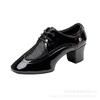 Novo Estilo Sapatos de Dança Latina para Professoras, Sapatos Brilhantes de Couro para Dança de Salão, Sapatos Sociais Modernos Femininos de Salto Médio com Solado Macio