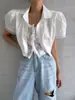Camisa corta versátil para mujer, estilo coreano Dongdaemun, inspirada en el diseño, juvenil, con mangas abullonadas, patchwork de encaje, efecto dos piezas