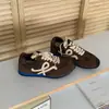 Tênis Esportivos e Casuais de Solado Plano para Outono e Inverno Novos Femininos Confortáveis Coreanos Retrô Sapatos de Treinamento Moral Moda de Nicho Sapatos Forrest Gump