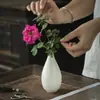 Vaso de Flores Gota d'Água de Porcelana Branca Dehua Pequeno Ornamento Vaso Pequeno Hidropônico Cerâmica Cerimônia do Chá Arte do Chá Acessórios para Conjunto de Chá Gongfu