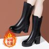 Botas de Couro Genuíno para Mulheres 2025 Outono e Inverno Novas Botas de Couro Cano Médio Salto Alto Salto Grosso Moda Forradas com Lã Estilo Britânico Botas de Cavaleiro