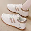 Zapatos Deportivos Casuales de Suela Blanda para Mujer Transfronterizos 2026 Nuevo Estilo Malla Transpirable Ligeros Versátiles Cómodos Modernos Zapatos de Viaje