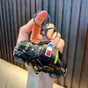 Chaveiro Fusca de Porta Dupla em Liga de Zinco Brinquedo Carrinho de Puxar Pingente para Estudante Divertido Alívio de Estresse Modelo de Carro Atacado