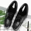 Zapatos de cuero para hombre cuero suave suela blanda negocios casual zapatos de hombre trabajo seguridad trabajo zapatos de papá al por mayor una generación de pelo