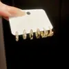 Set de Pendientes de Clip Retorcidos con Circonita Bañados en Oro Real, Pendientes Personalizados de Moda Nicho, Pendientes de Estilo Lujo Ligero de Alta Gama para Mujer