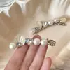 Pinza de Pato Dulce Coreana con Perla de Concha Diseño Curvo Sentido de Diseño Pinza para el Cabello de Lujo Ligero para Mujeres Flequillo Pelo Fino Pinza para el Cabello Accesorios para el Cabello