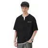 Camiseta Estilo Novo de Verão Falsa Duas Peças com Decote em V e Manga Curta para Homens, Top Estampado Casual Americano, Camiseta Tendência de Algodão Puro Pesado com Caimento Solto