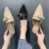 2026 Novas Mules Retrô de Bico Fino com Salto Médio Estilo Coreano com Rebites da Moda, Sandálias Casuais Femininas para Uso Externo