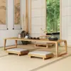 Una mesa de café tatami de madera maciza de olmo viejo, mesa de mirador estilo Zen japonés de pie, combinación de mesa de té baja de lujo ligero, mesa kang para preparar té.