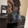 Bolsa pequena de axila retrô de grande capacidade para mulheres 2023 nova bolsa de ombro estilo western bolsa balde crossbody com alça de ombro larga estilo western
