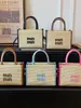 Bolsas Nuevas de Invierno 2026 Transfronterizas Versátil Estampado de Letras Gran Capacidad Texturizado Lujo Ligero Bolso de Hombro Único y de Mano para Mujer