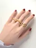 Conjunto de 5 Anéis Abertos Simples para Mulheres Design Moderno Textura Metálica Anel de Dedo Simples de Celebridade da Internet