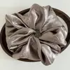 Scrunchie Grande Jacquard de Alta Gama Estilo Francés Vintage Satinado Camelia Lazo para Cola de Caballo Accesorio para el Cabello para Mujeres