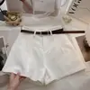 Shorts de Traje Negros de Cintura Alta Talla Plus para Mujer, Nuevo Estilo Verano 2026, Pantalones Cortos Anchos de Línea A Adelgazantes para Figuras Pequeñas