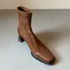 Versão em couro~Botas de tornozelo estilo francês de salto alto para mulheres, coleção outono/inverno 2026, botas Martin de bico quadrado, botas tipo meia elástica, salto grosso, botas que afinam