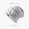 Gorro de Invierno para Maternidad 2025 Nuevo de Felpa con Protección para Orejas Tejido para Mujer Versión Coreana Lindo de Moda Versátil Adelgazante para la Cara Gorro Pequeño