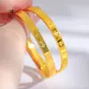 A tecnologia de ouro CNC de ponta por um longo tempo não desbota alta retenção de cor requintado saco 24k ouro brilhante sorte pulseira de trevo de quatro folhas mulheres