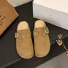 Chinelos casuais de sola grossa para mulheres, adequados para uso externo, coleção outono/inverno 2026, forrados com fleece, bico fechado, estilo slip-on, sola macia, fáceis de calçar e confortáveis