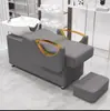 Cama de champú semirreclinable estilo lujo para salones de peluquería, lavabo cerámico integrado con reposapiés, cama de champú tipo sofá con cojín suave