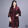 Bata para cliente de tinte de pelo en barbería Paño para teñir el pelo de servicio al cliente Ropa de trabajo Delantal Corte de pelo Permanente Teñido Aceite para tratamiento del cabello Manga larga