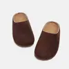 Meias Pantufas Femininas Veludo Retrô Bico Fechado Slip-On, Novas Sapatos Preguiçosos Slip-On Masculinos para Primavera e Outono com Solado Macio Estilo Birkenstock