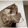 2025 Nova Bolsa Tote Feminina para o Dia a Dia Bolsa de Mão Moda Transfronteiriça Bolsa de Ombro Transversal Estilo Retro Europeu e Americano Bolsa de Ombro Transversal Estilo Balde