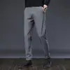 Calça business casual masculina, nova coleção 2026, corte slim, perna reta, tecido de seda gelo, leve, elástica, versátil e de secagem rápida